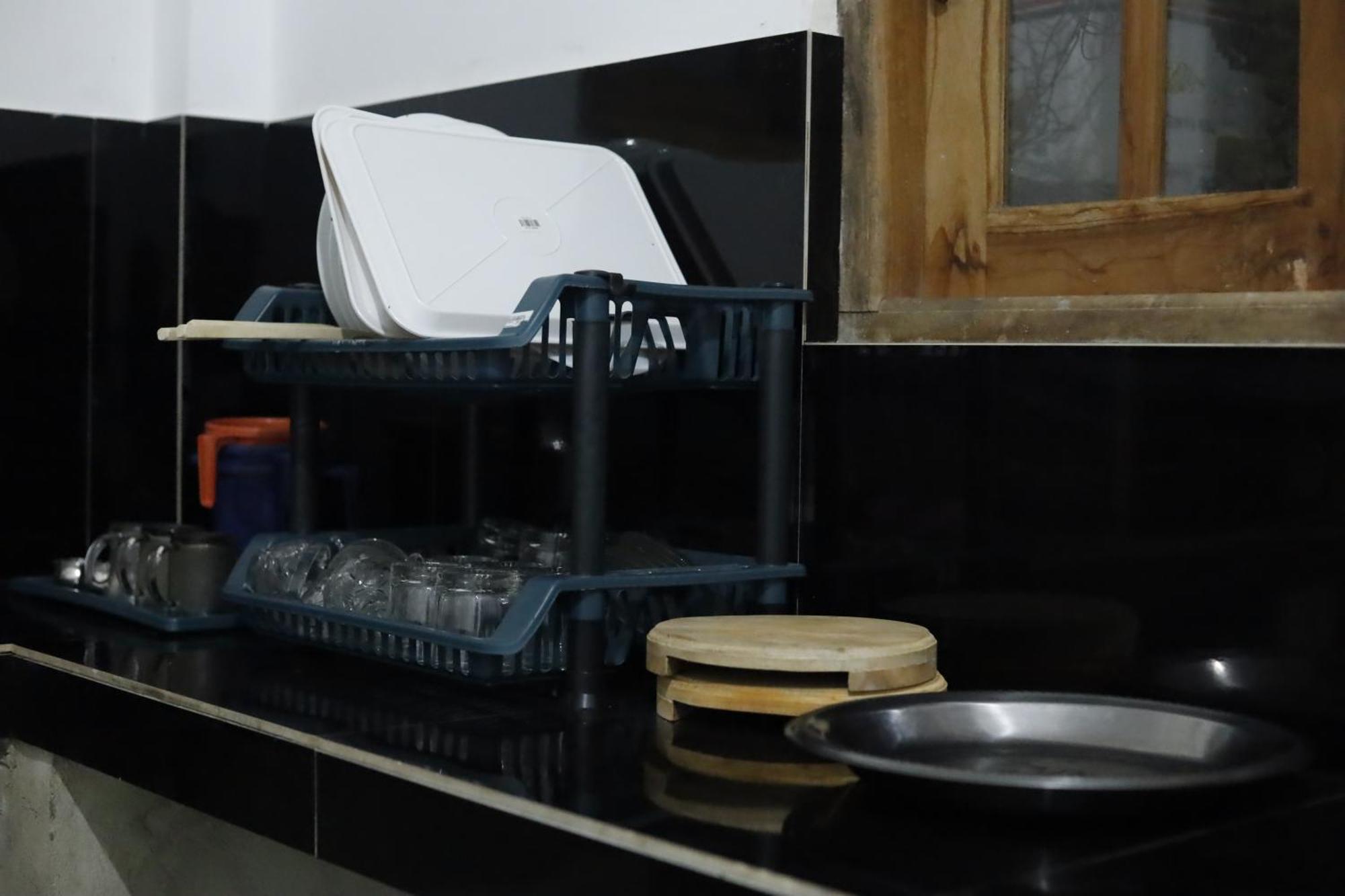 Bed & Baggage Hostel Ела Екстериор снимка